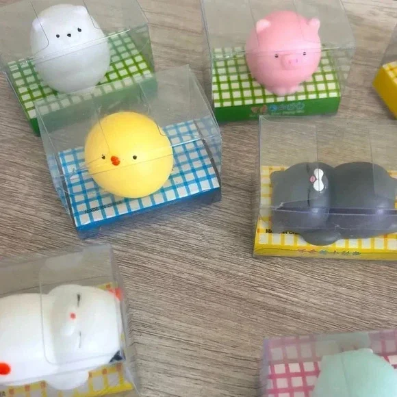 Mochi Squishy Toy Ke Ai De Xiao Dong Wu - Picture 3 of 6